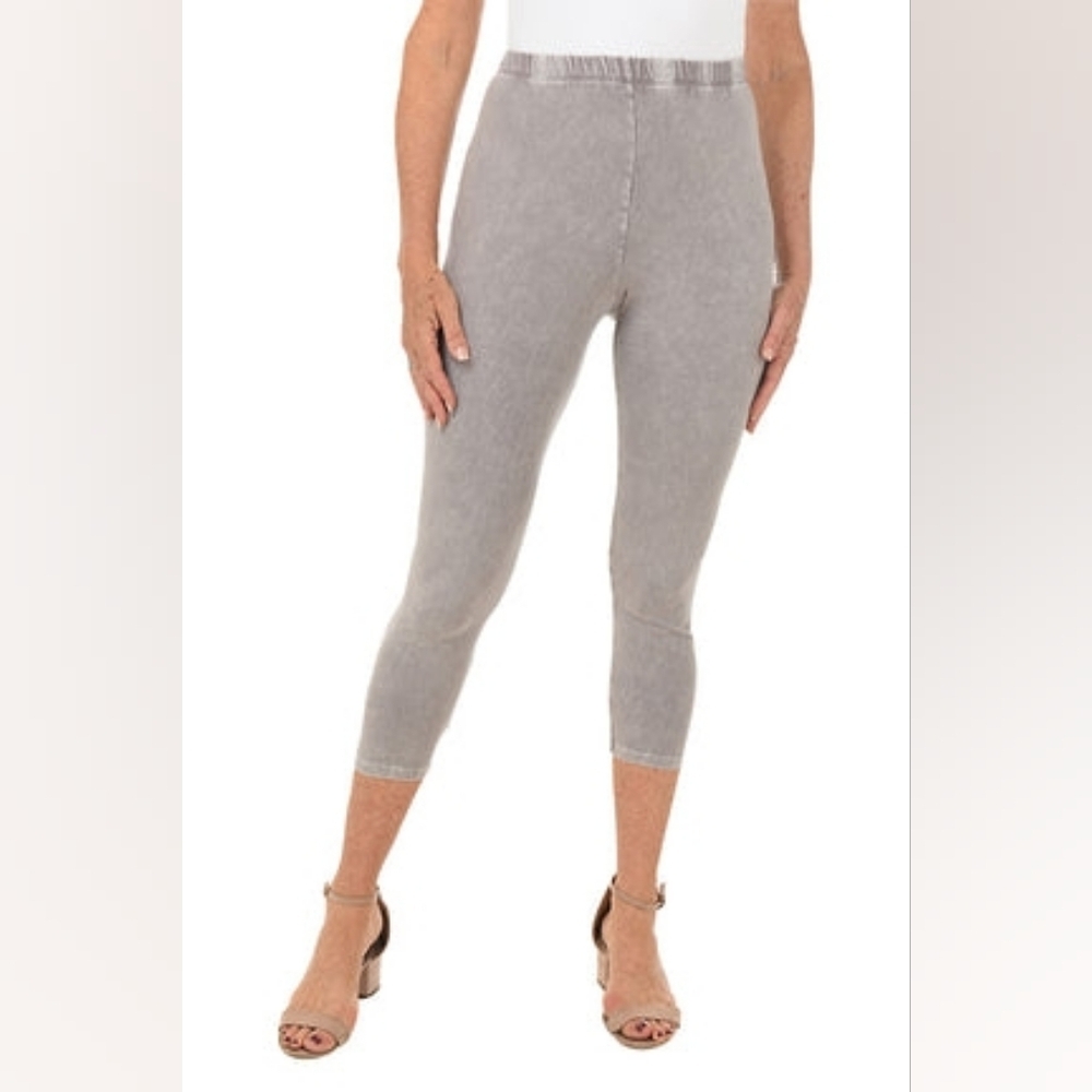Jess & Jane Mineral Wash Cotton Capri  Pull On Pant L